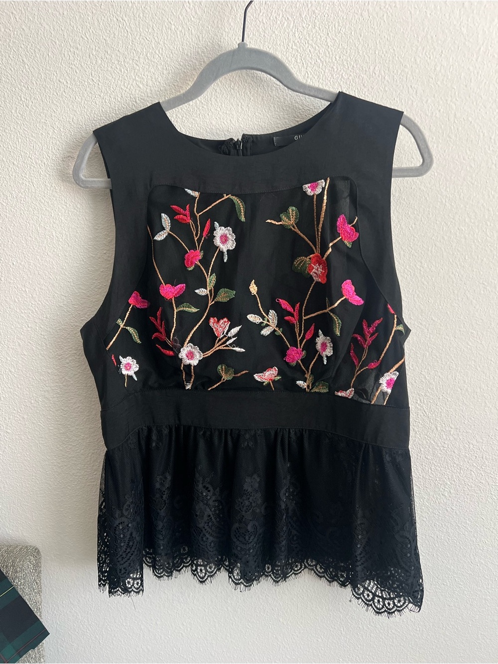 Guess Black Sleeveless Camisole with Floral Embroidery